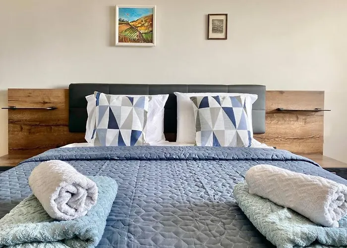 Apartment Alonia - Your Shelter By The Park And
