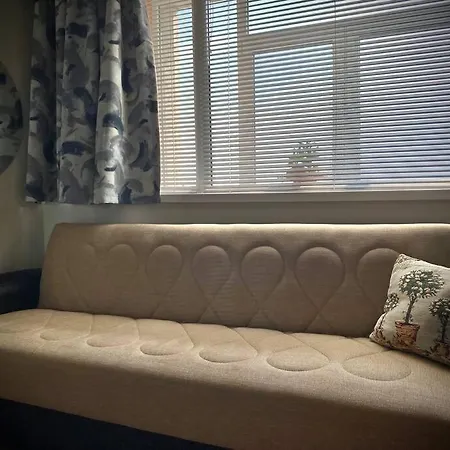 Alonia - Your Shelter By The Park And Daire *