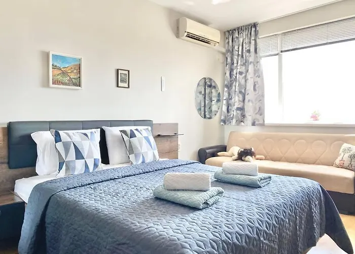 Alonia - Your Shelter By The Park And Бургас