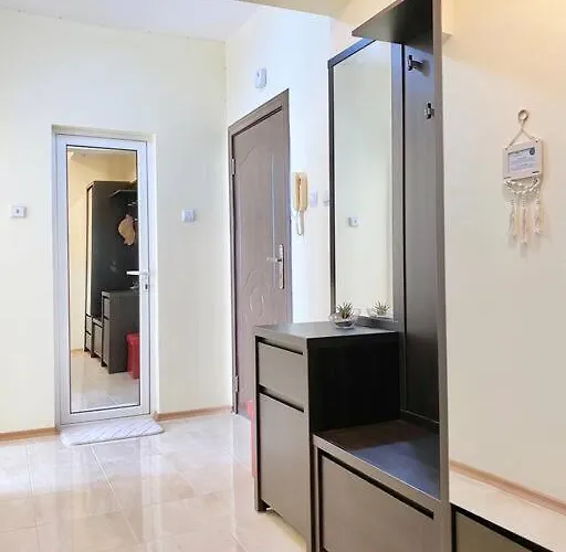 Alonia - Your Shelter By The Park And Апартамент Бургас