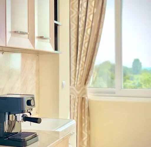 Alonia - Your Shelter By The Park And * Бургас